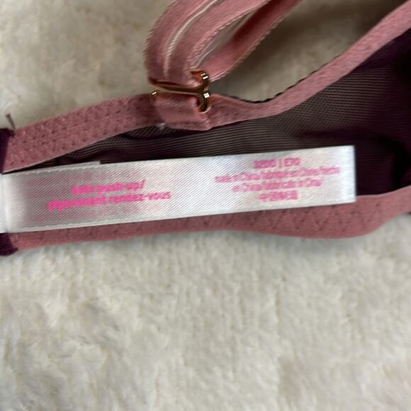 Pink Victoria’s Secert burgandy pink lace bra 32DD date lace push up bra - Picture 5 of 10